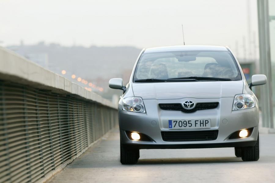  Toyota Auris 2007 года  (фото 33 из 92)